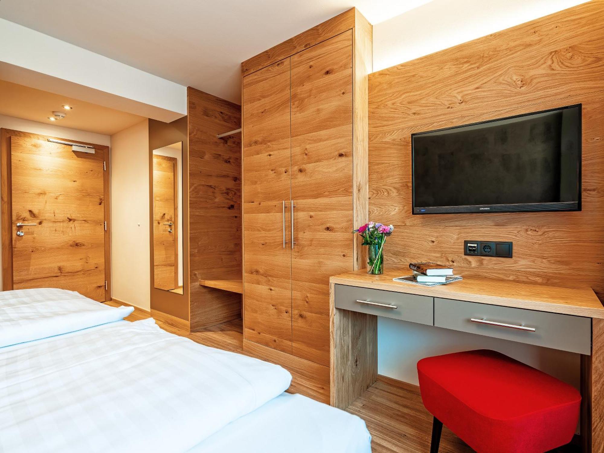 Stadthotel Eggerbraeu Imst Cameră foto