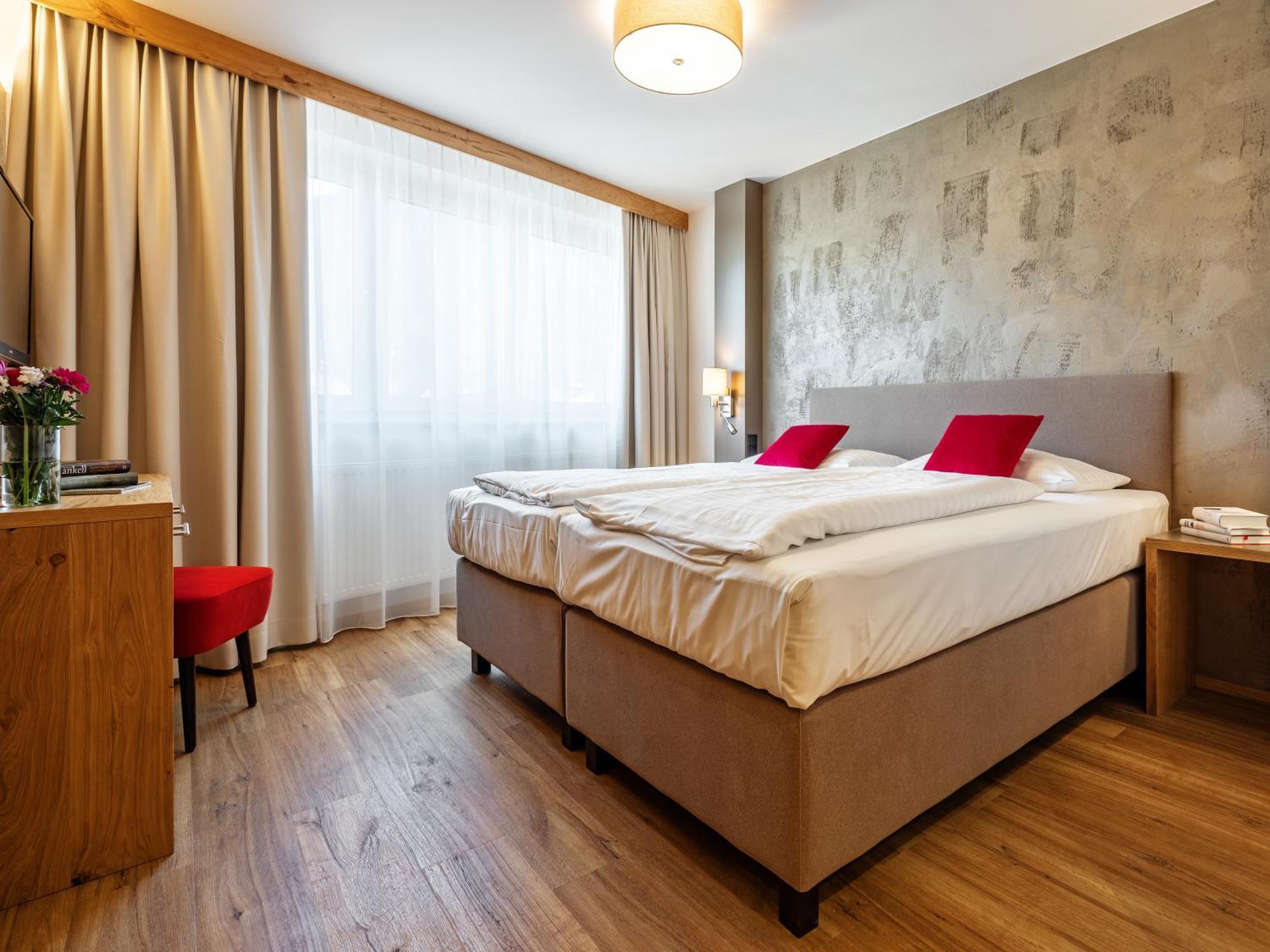 Stadthotel Eggerbraeu Imst Cameră foto