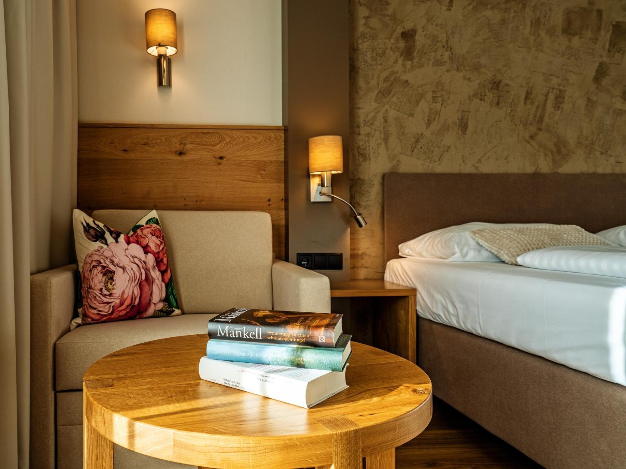 Stadthotel Eggerbraeu Imst Cameră foto